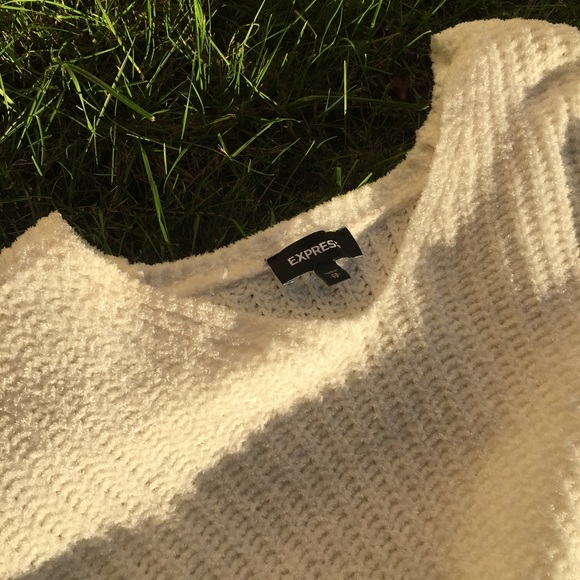 EXPRESS SWEATER🦋🌈💞☂️ - Picture 1 of 4